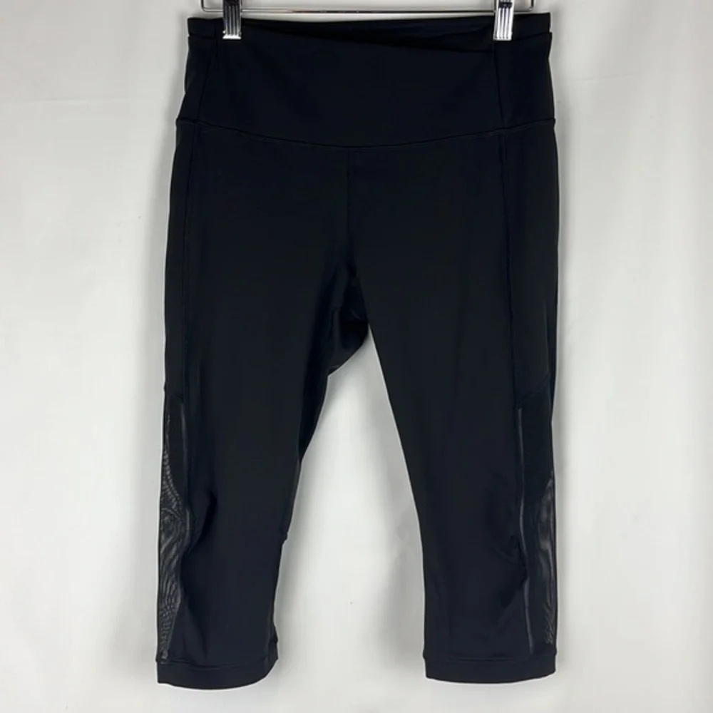 Lululemon Athletica Gear Up Black Mesh Crop Capris Leggings Size 8 - Excellent‎
